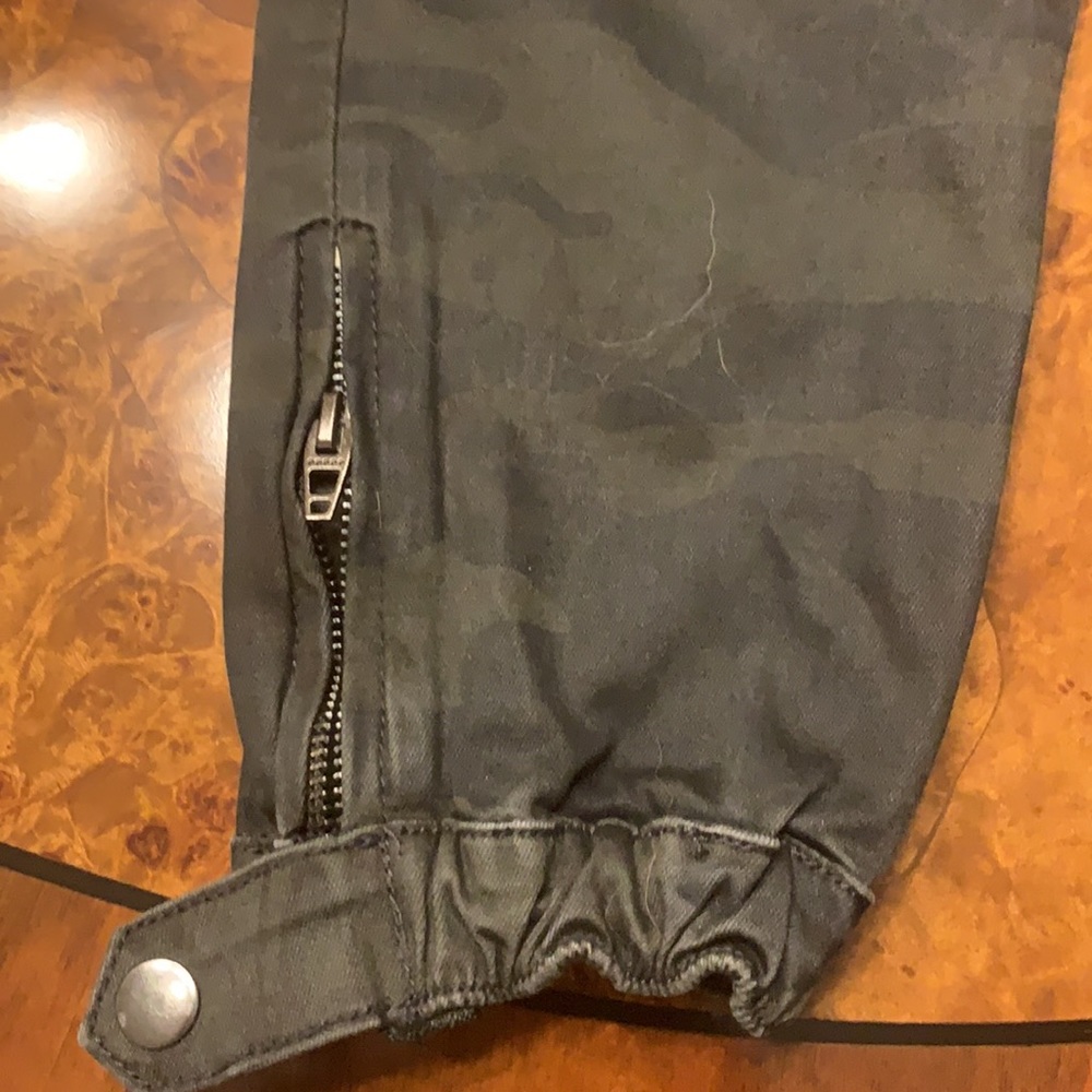 Jeans - Picture 2 of 8